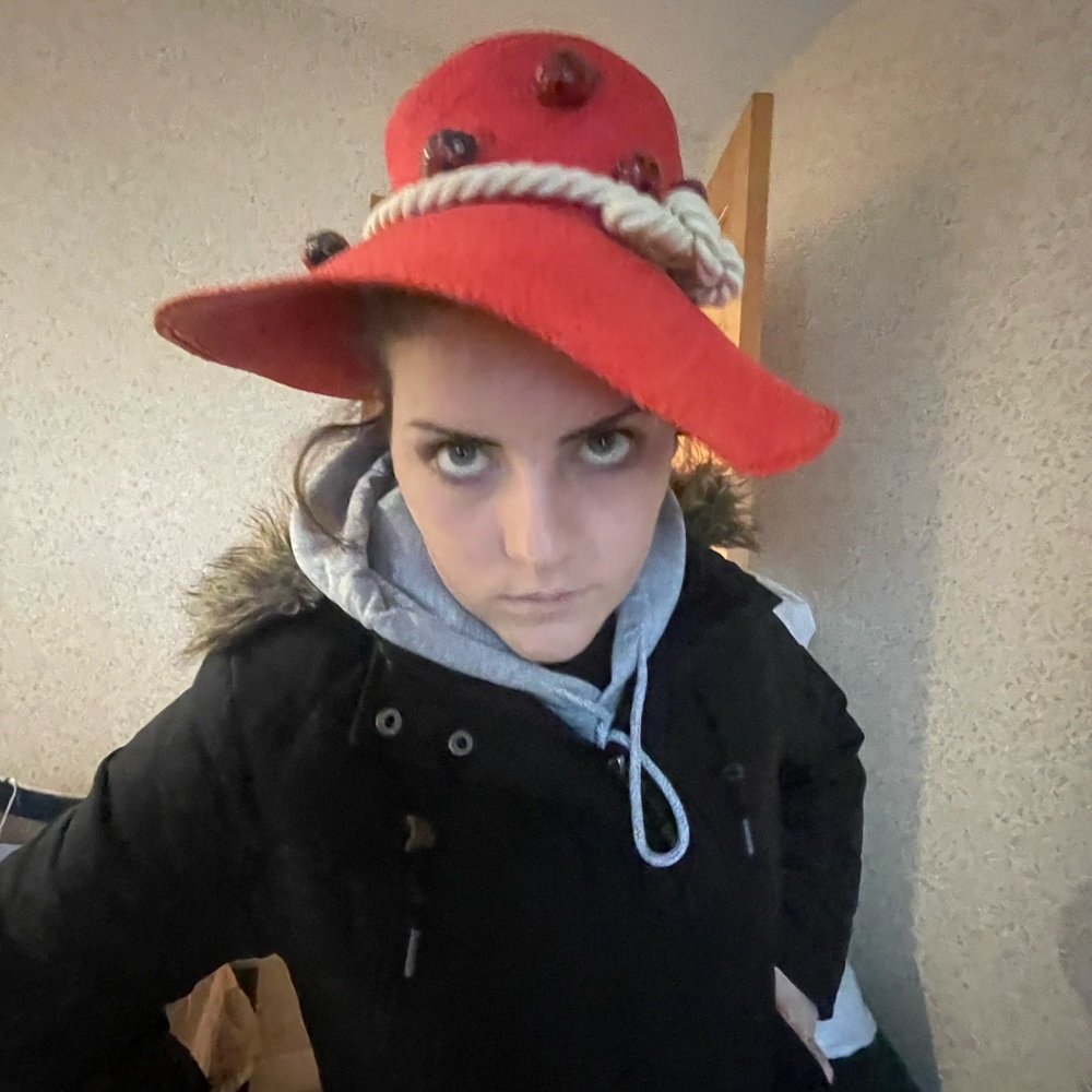 Meet your Posher, Mackenzie. I’m pretty stylish